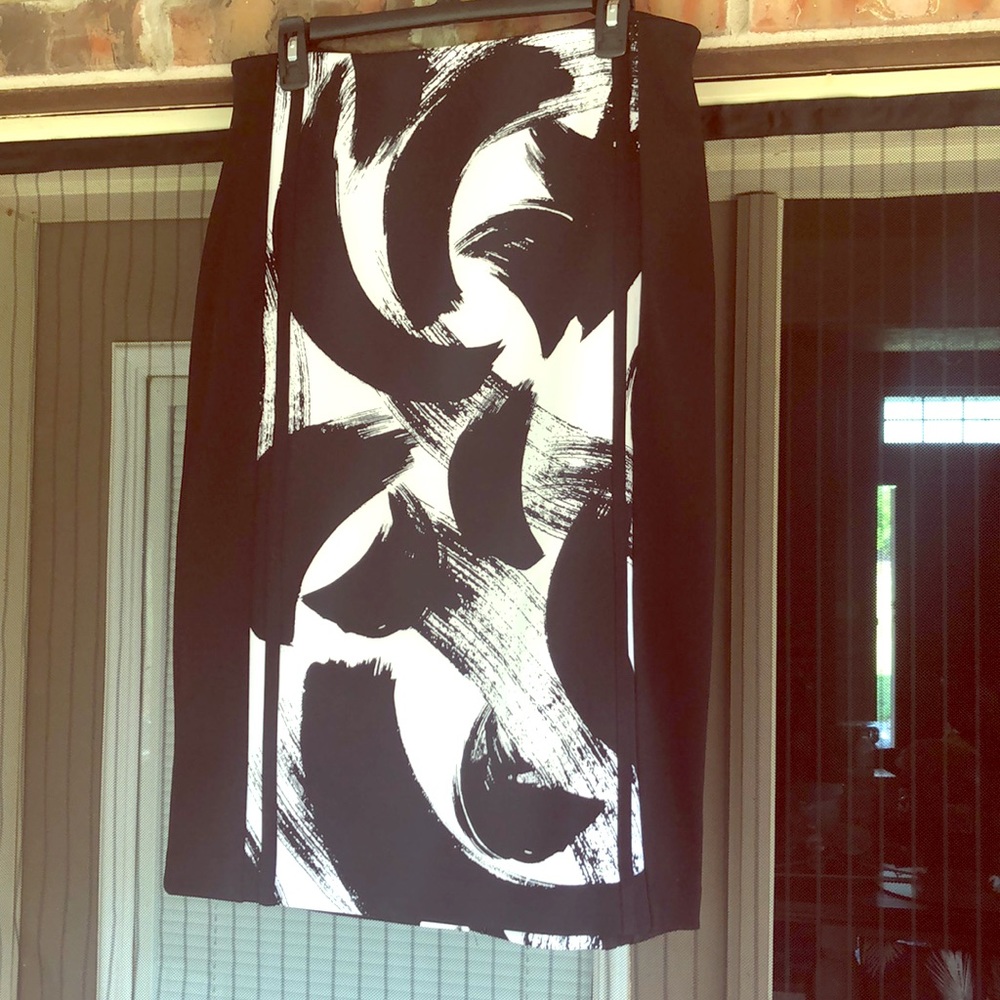 2/$20 Cute pencil skirt